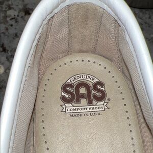 SAS Women's Beige and White Sneakers